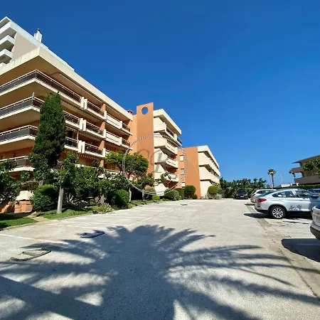 Appartement T2 Résidence Les Sables D'or, 3 Mn De La Plage. *